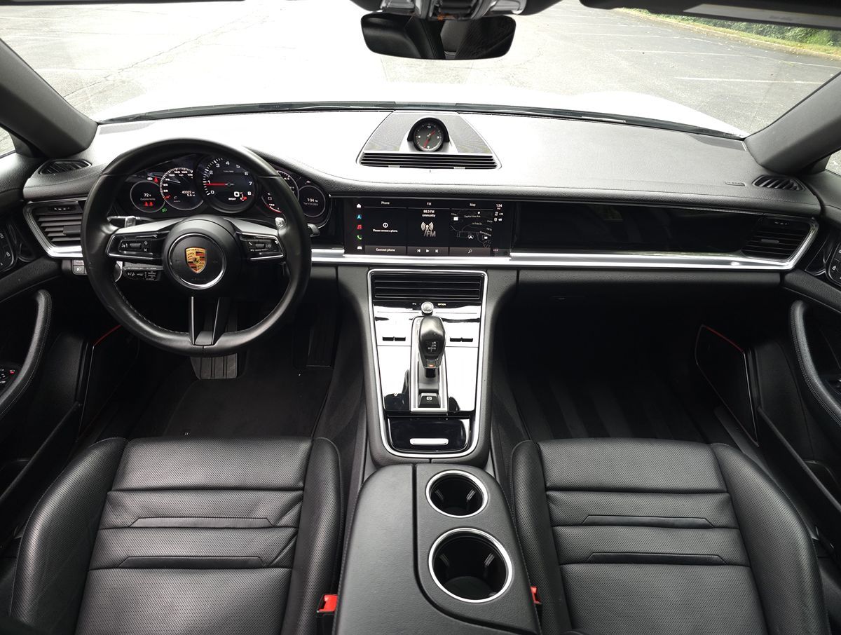 Porsche Panamera photo 10
