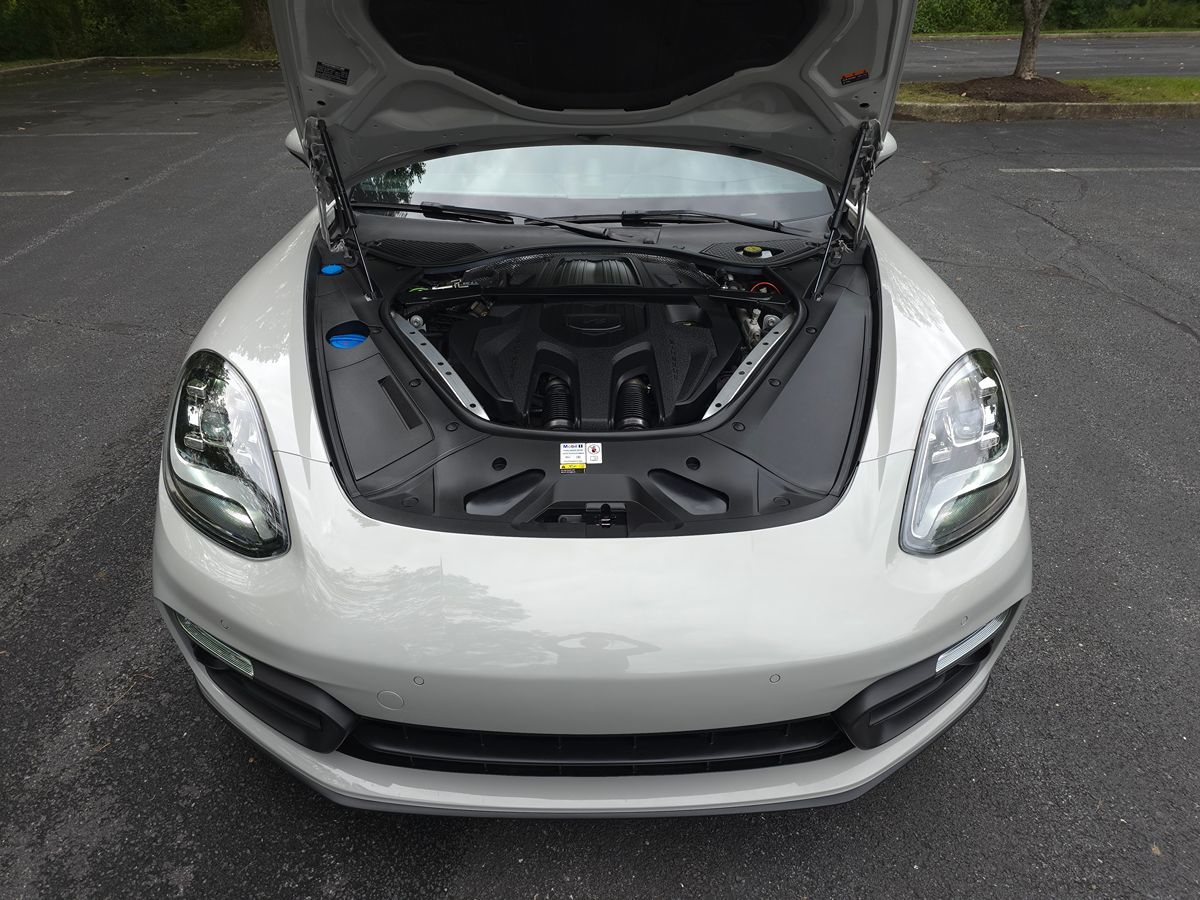 Porsche Panamera photo 63