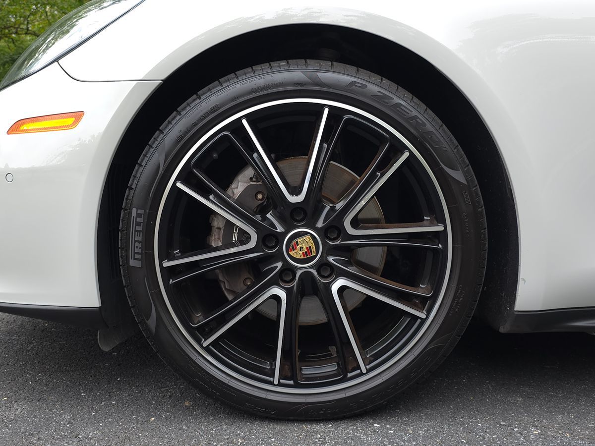 Porsche Panamera photo 59