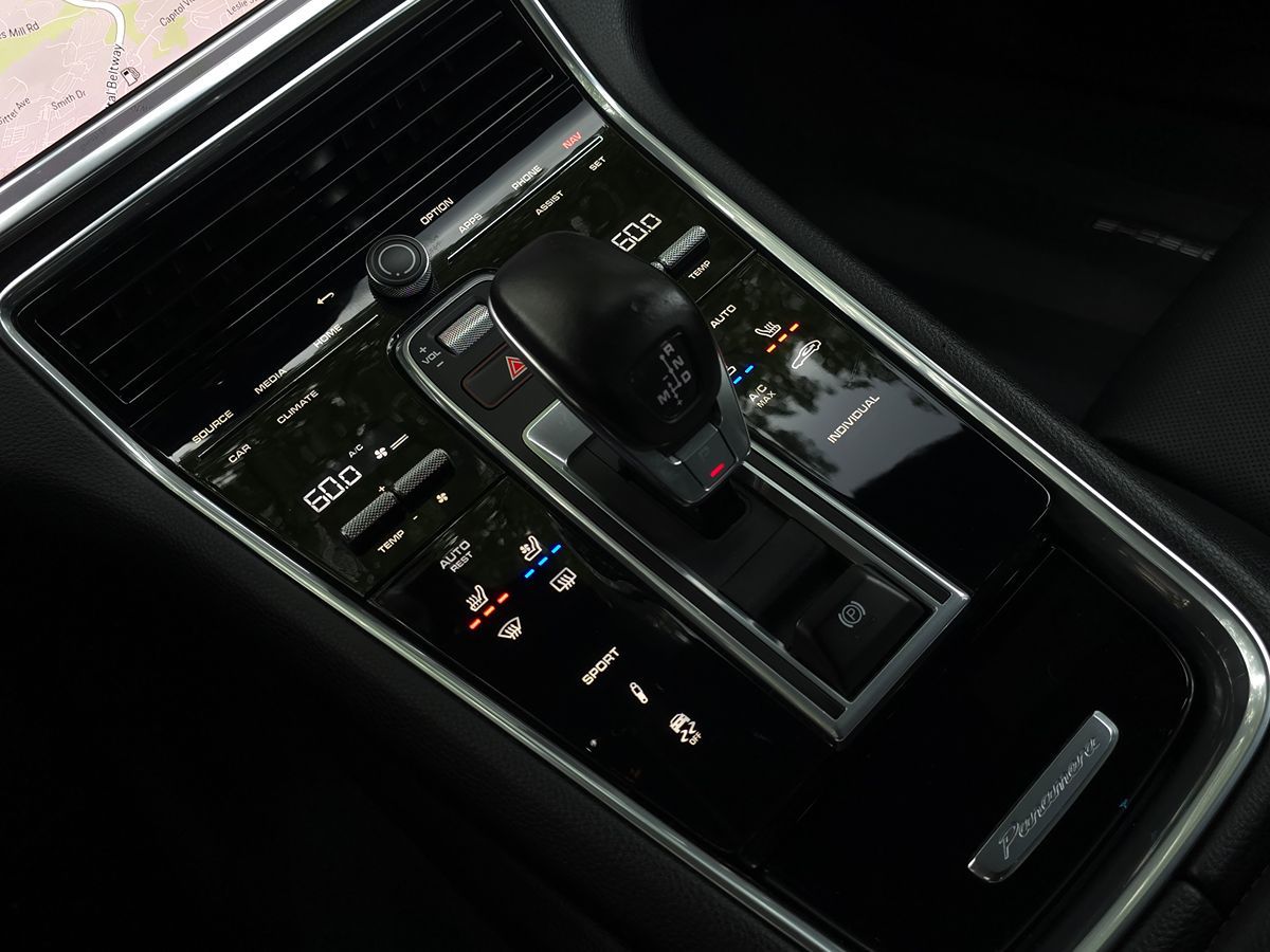 Porsche Panamera photo 51