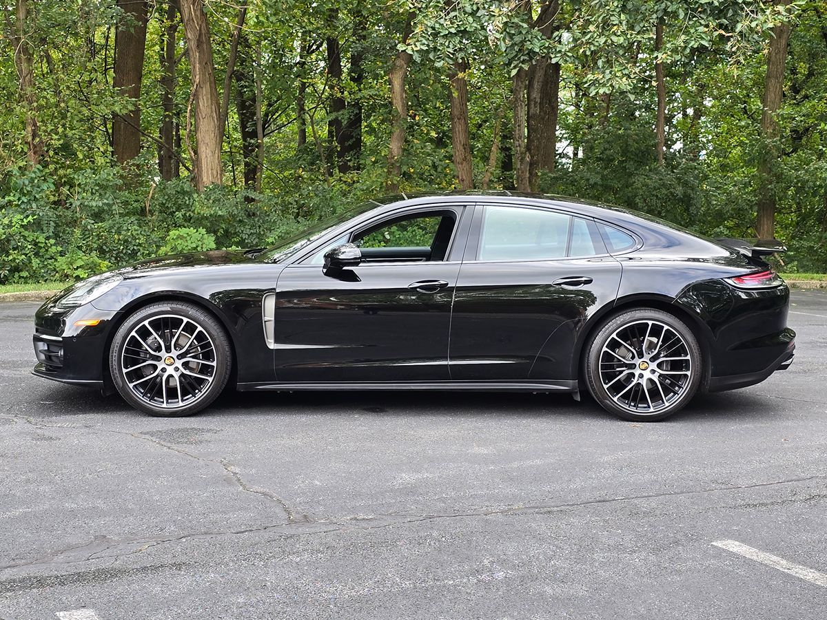 Porsche Panamera photo 3