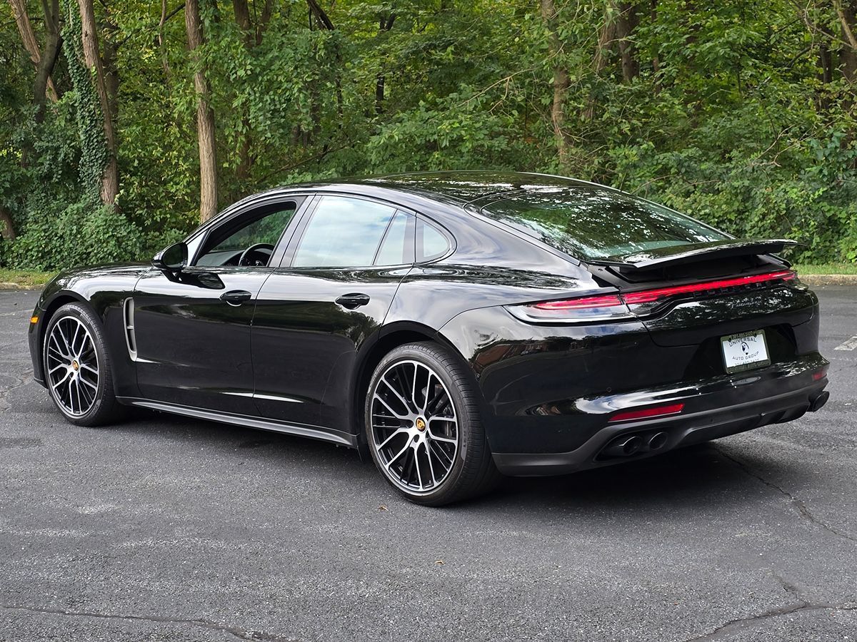 Porsche Panamera photo 4
