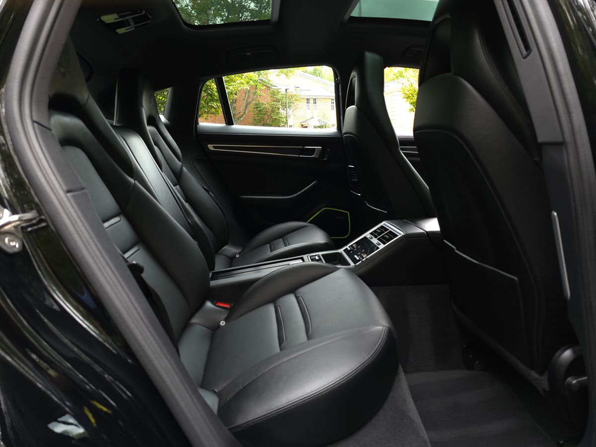 Porsche Panamera photo 18