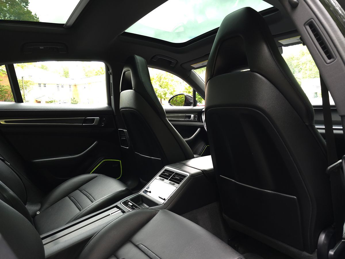 Porsche Panamera photo 19