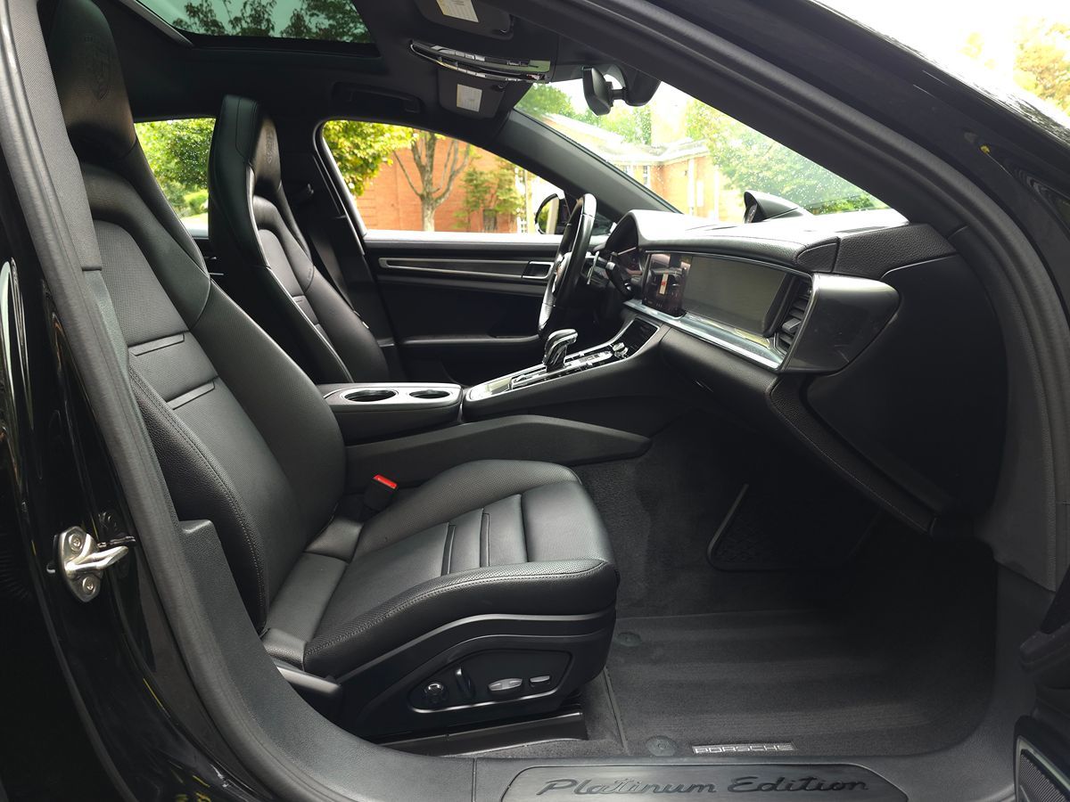 Porsche Panamera photo 21