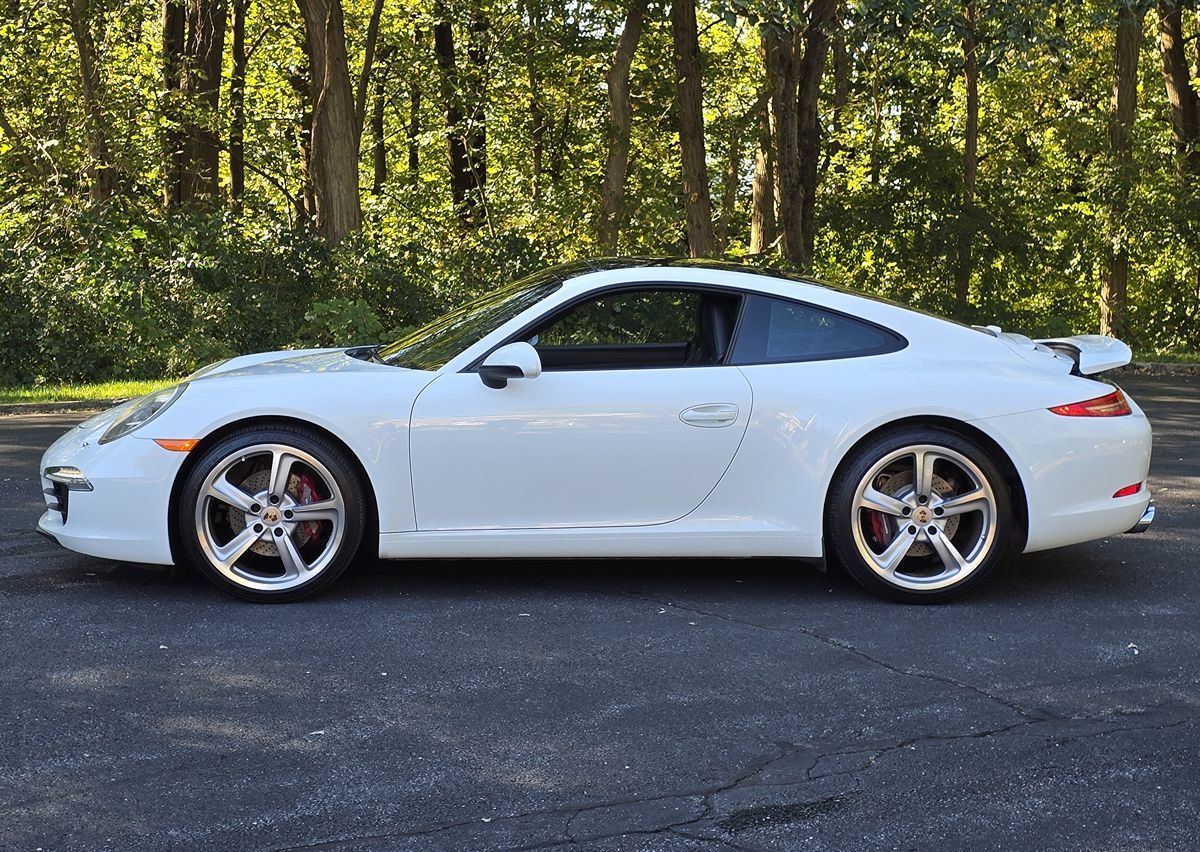 Porsche 911 photo 3