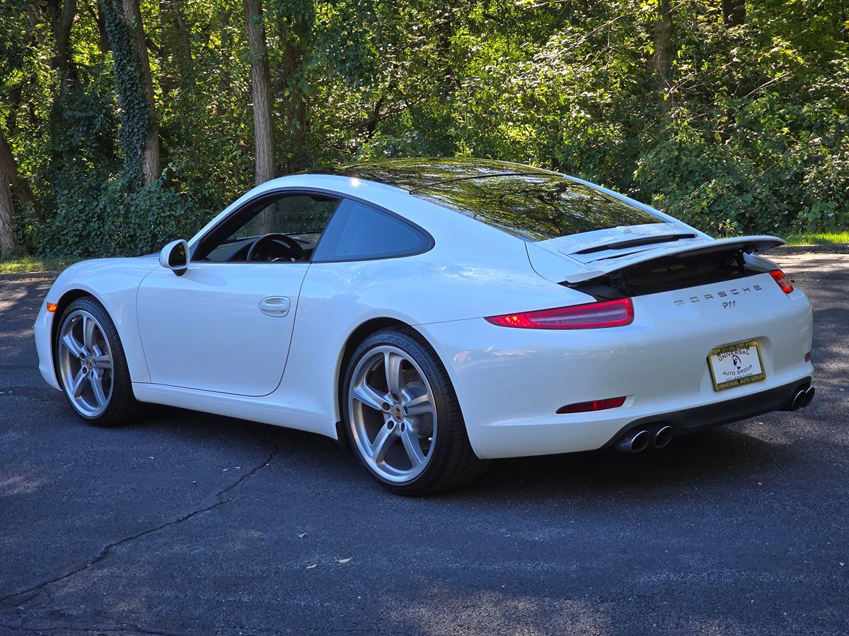 Porsche 911 photo 4