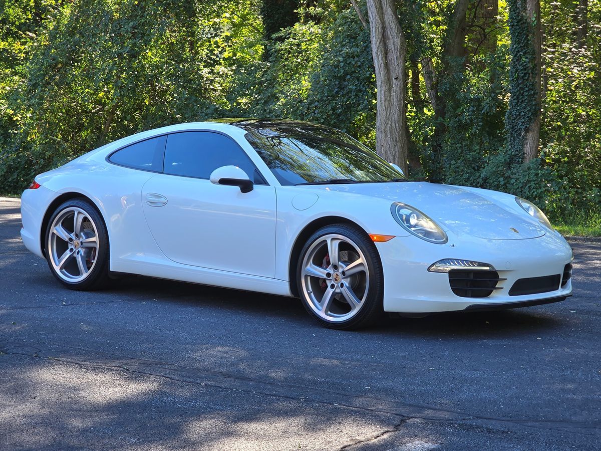 Porsche 911 photo 8