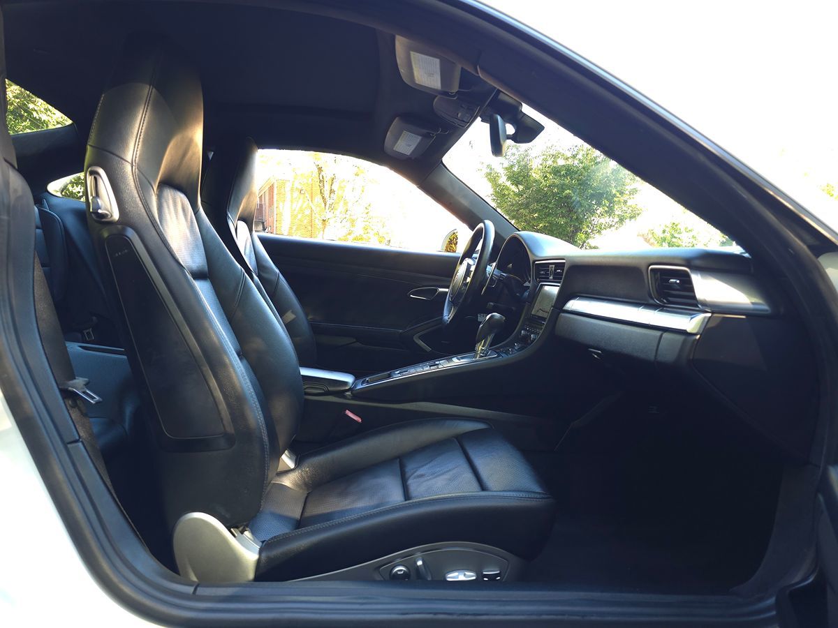 Porsche 911 photo 17