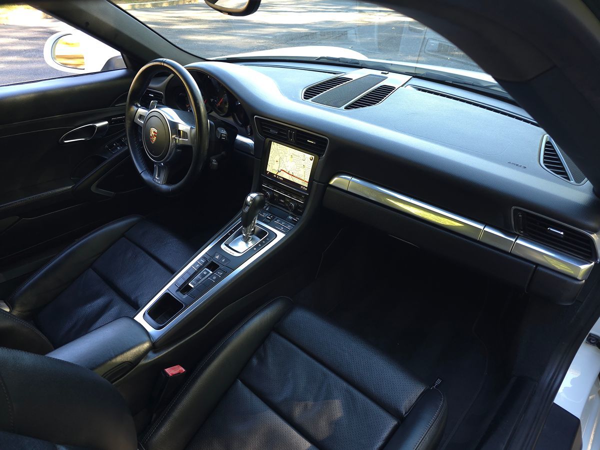 Porsche 911 photo 18