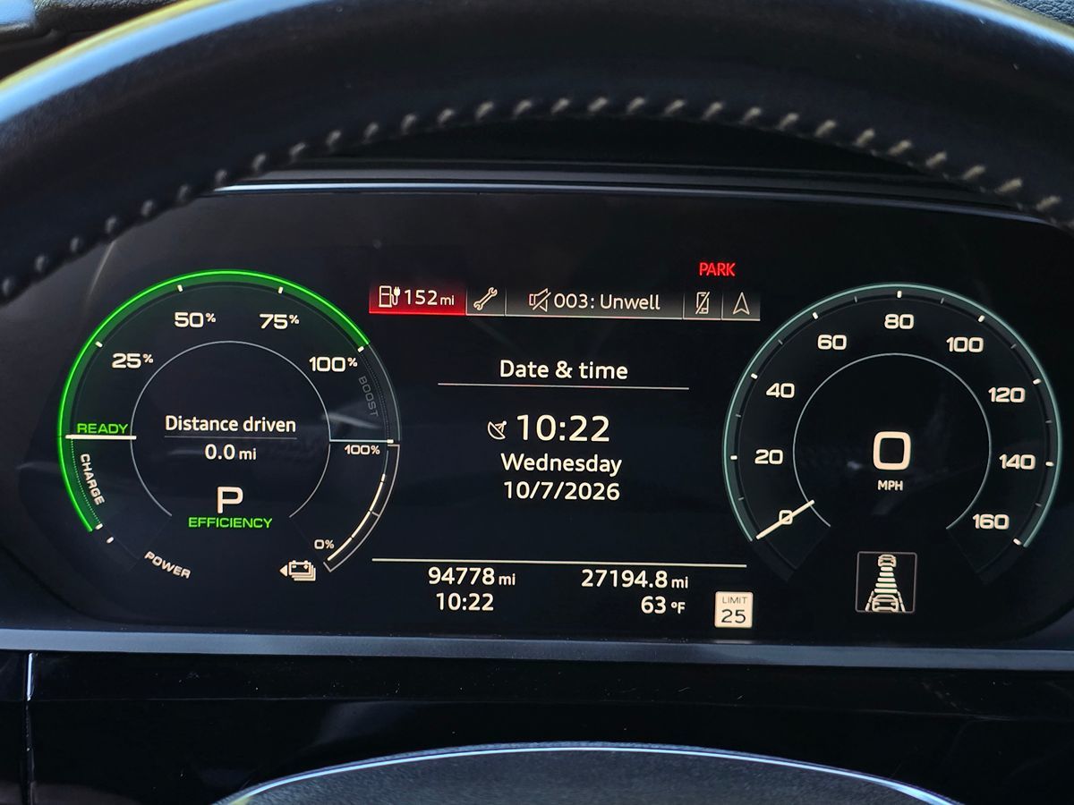Audi e-tron photo 31