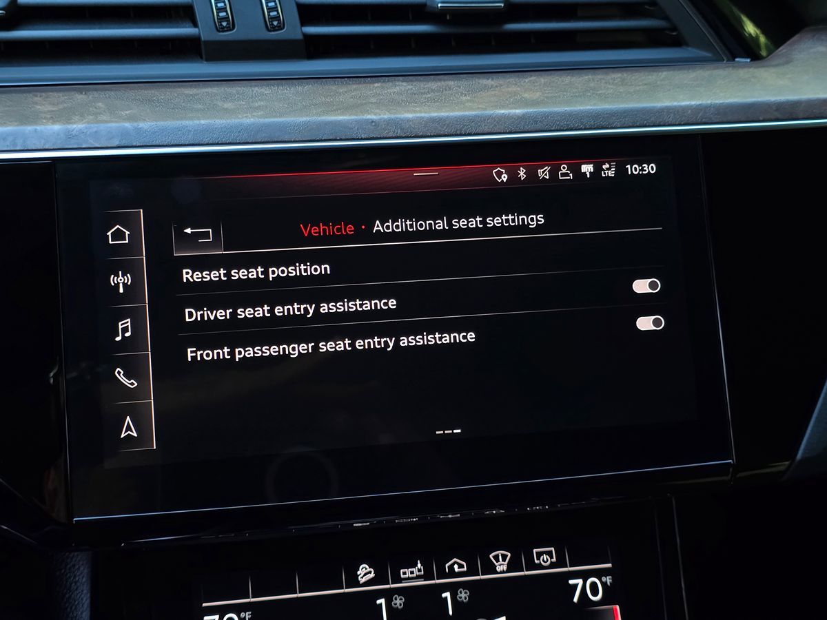 Audi e-tron photo 46