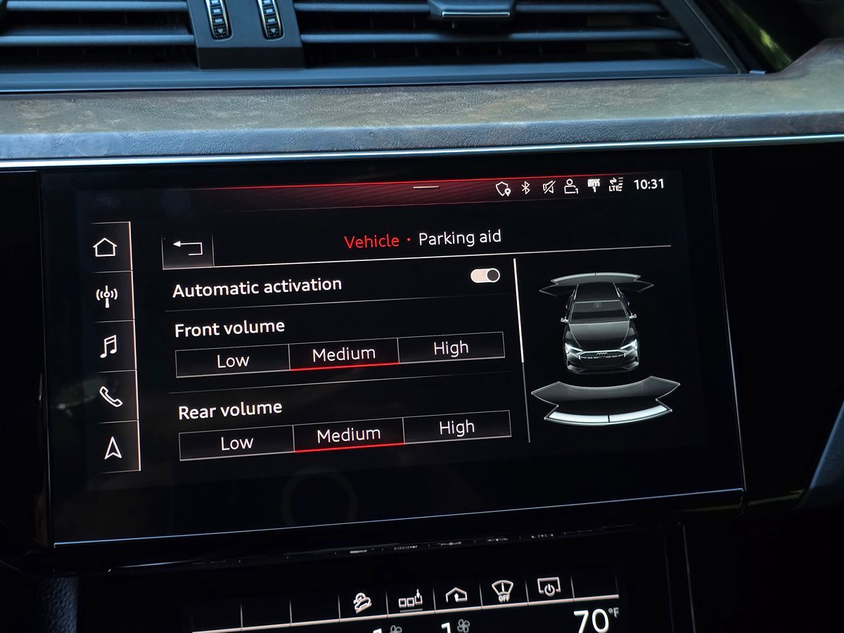 Audi e-tron photo 49