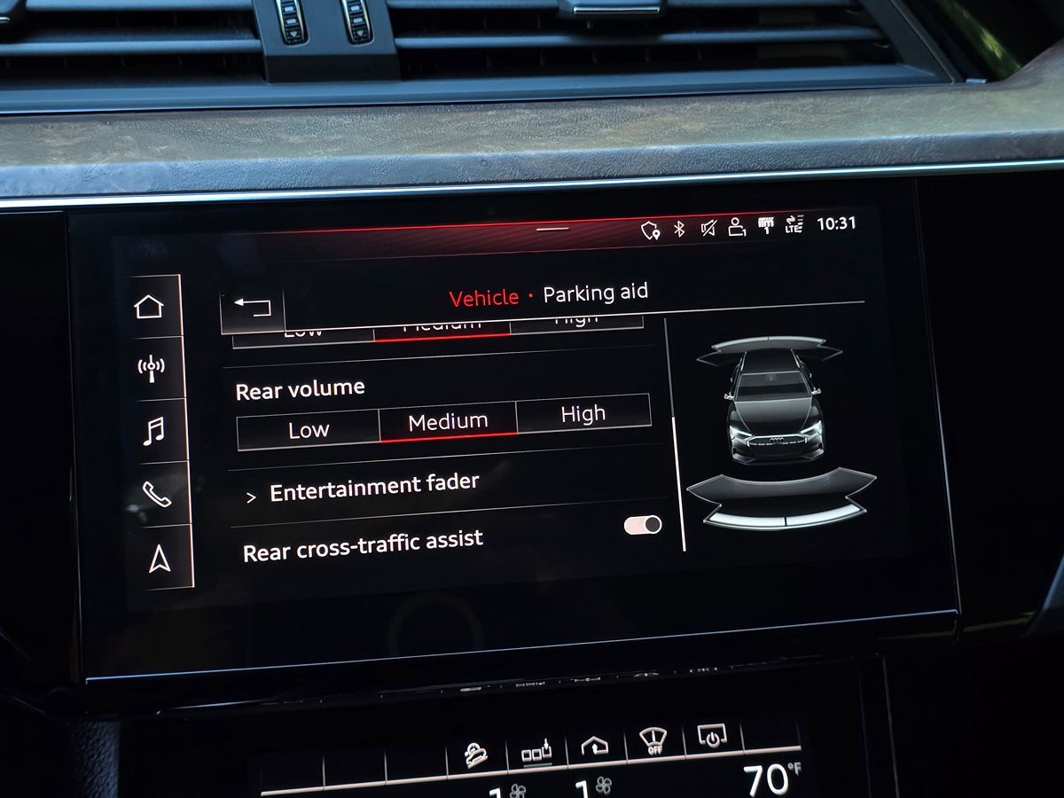 Audi e-tron photo 50