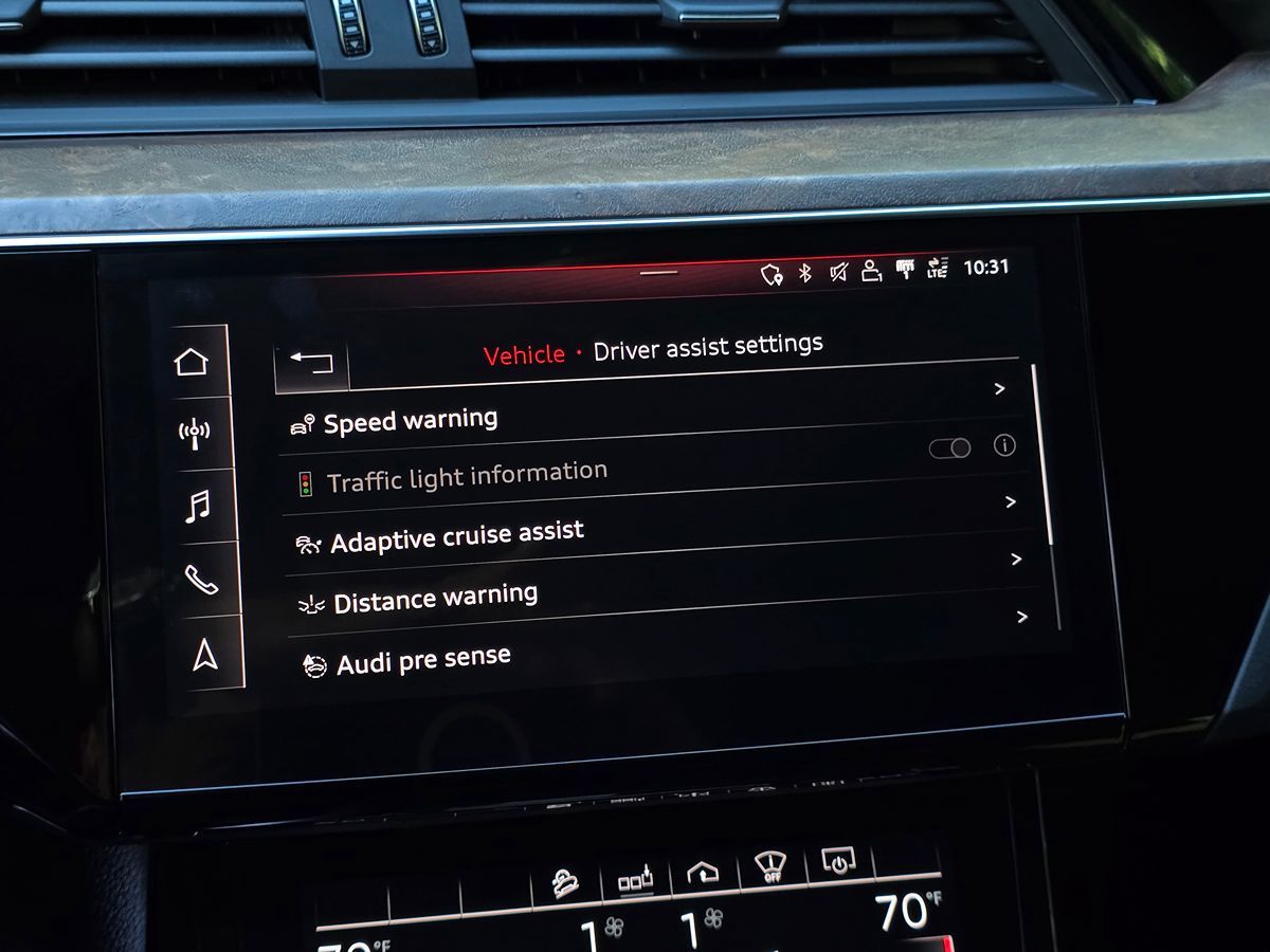 Audi e-tron photo 52
