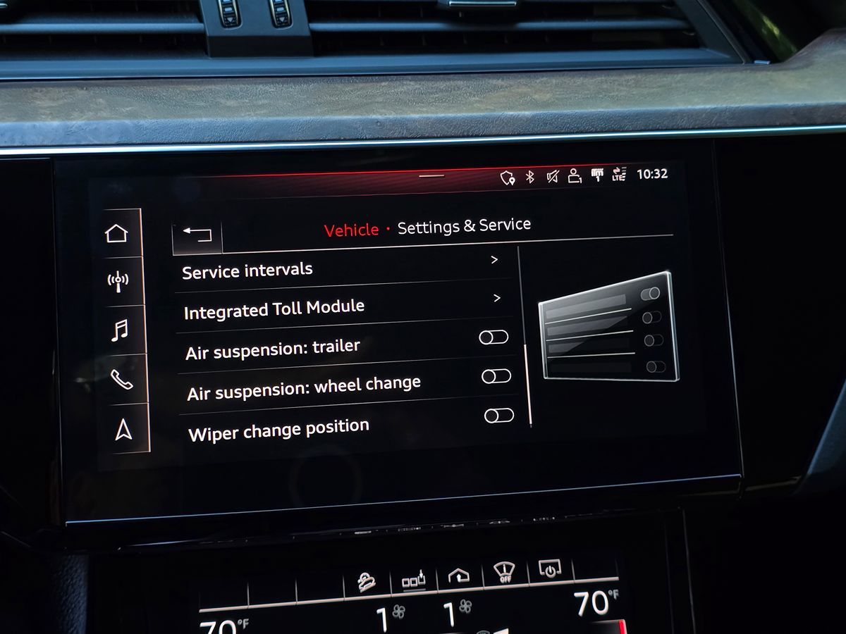 Audi e-tron photo 55