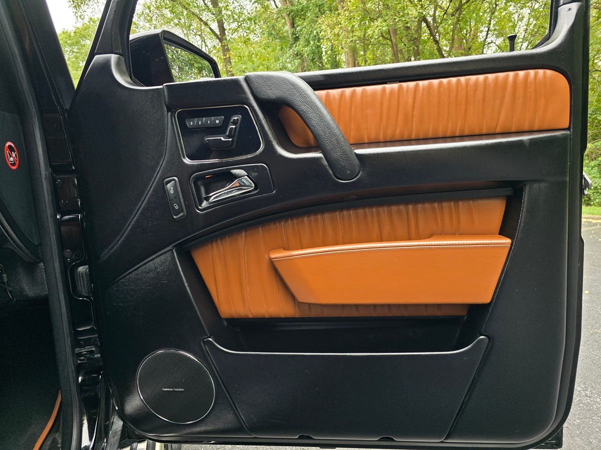Mercedes-Benz G 550 photo 22