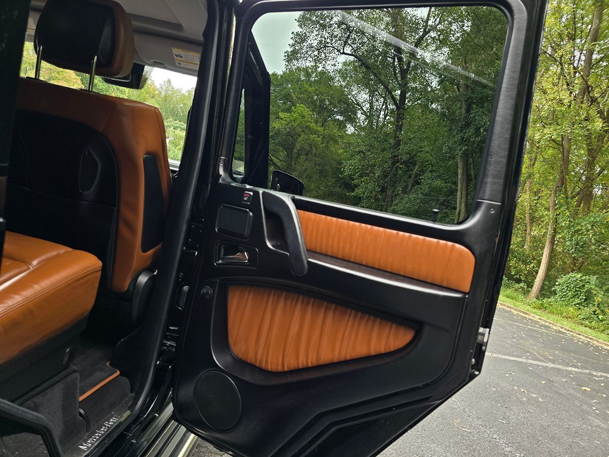 Mercedes-Benz G 550 photo 23