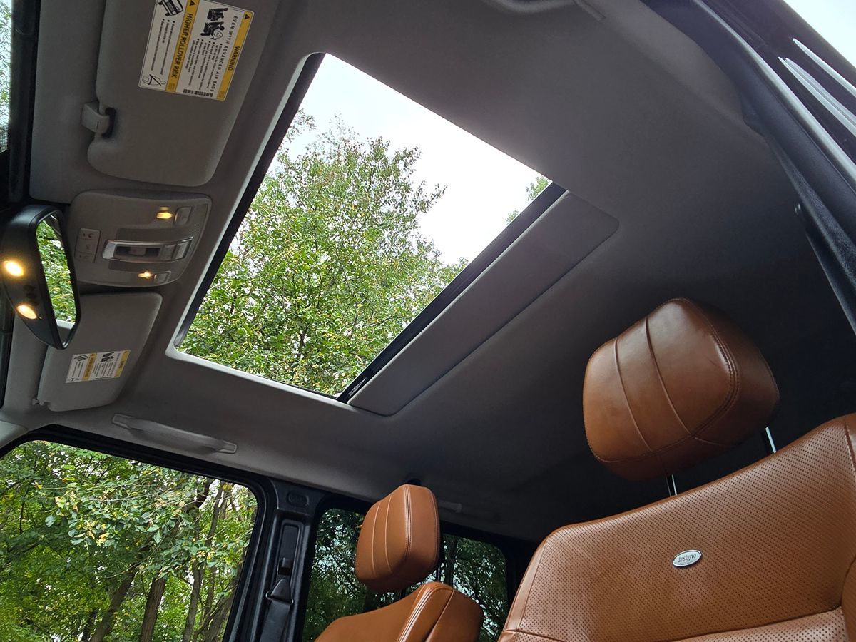 Mercedes-Benz G 550 photo 39