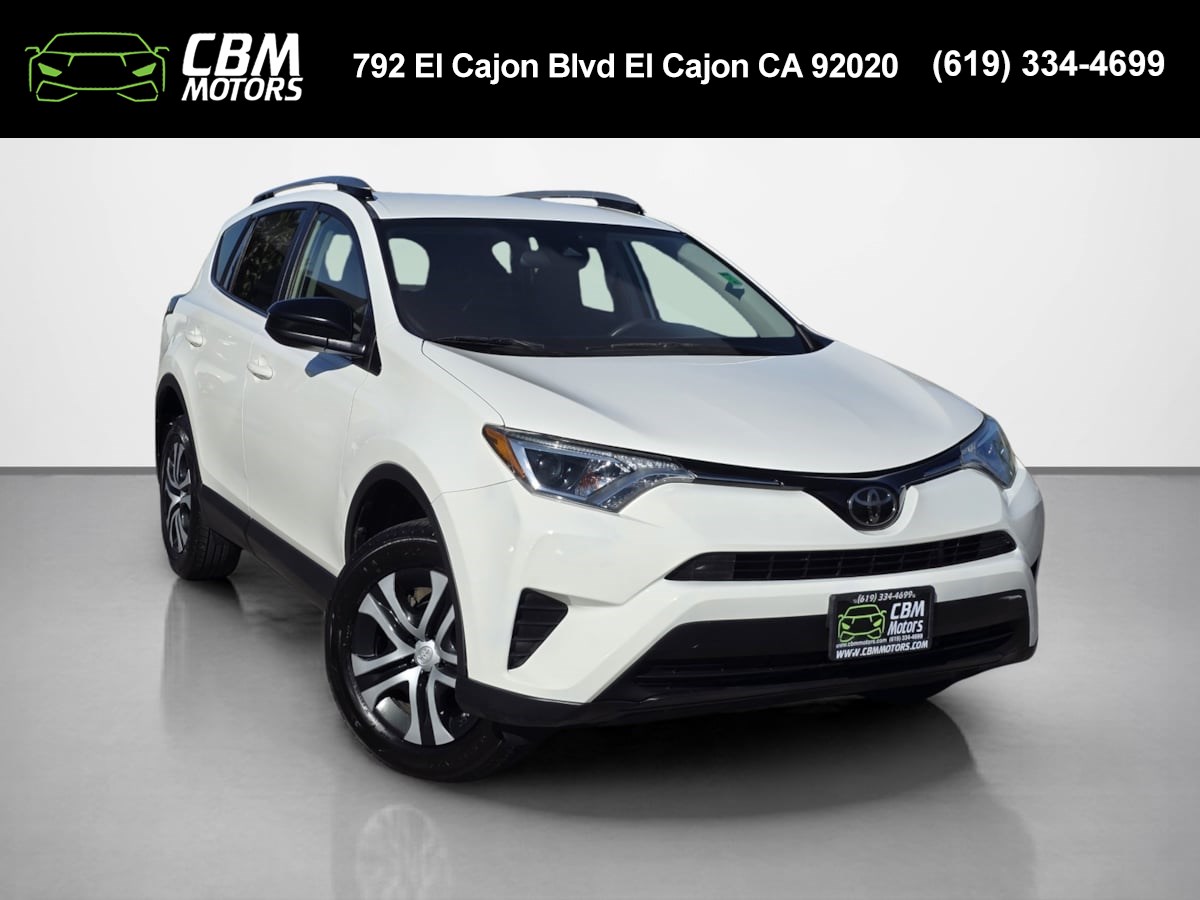 2018 Toyota RAV4 LE W/ back up camera