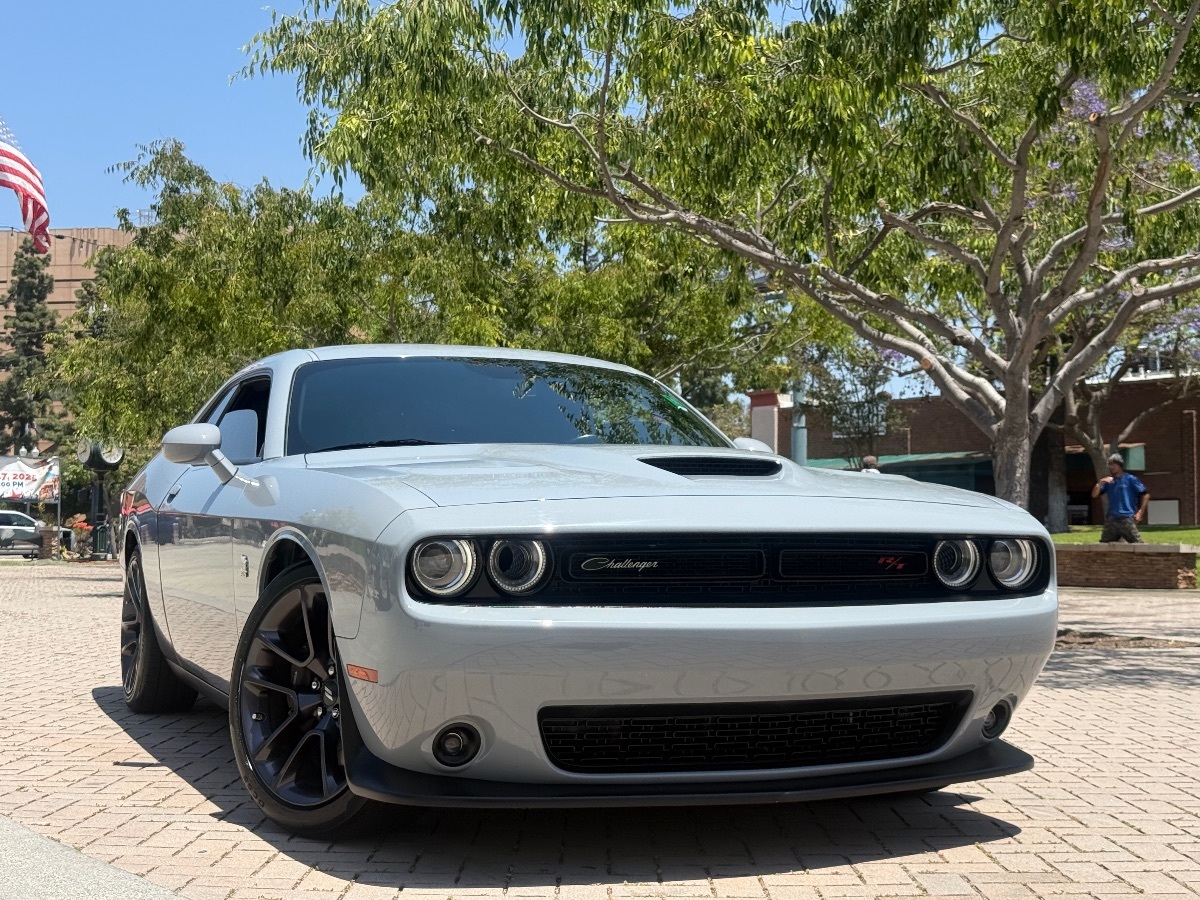 2020 Dodge Challenger R/T Scat Pack photo 2