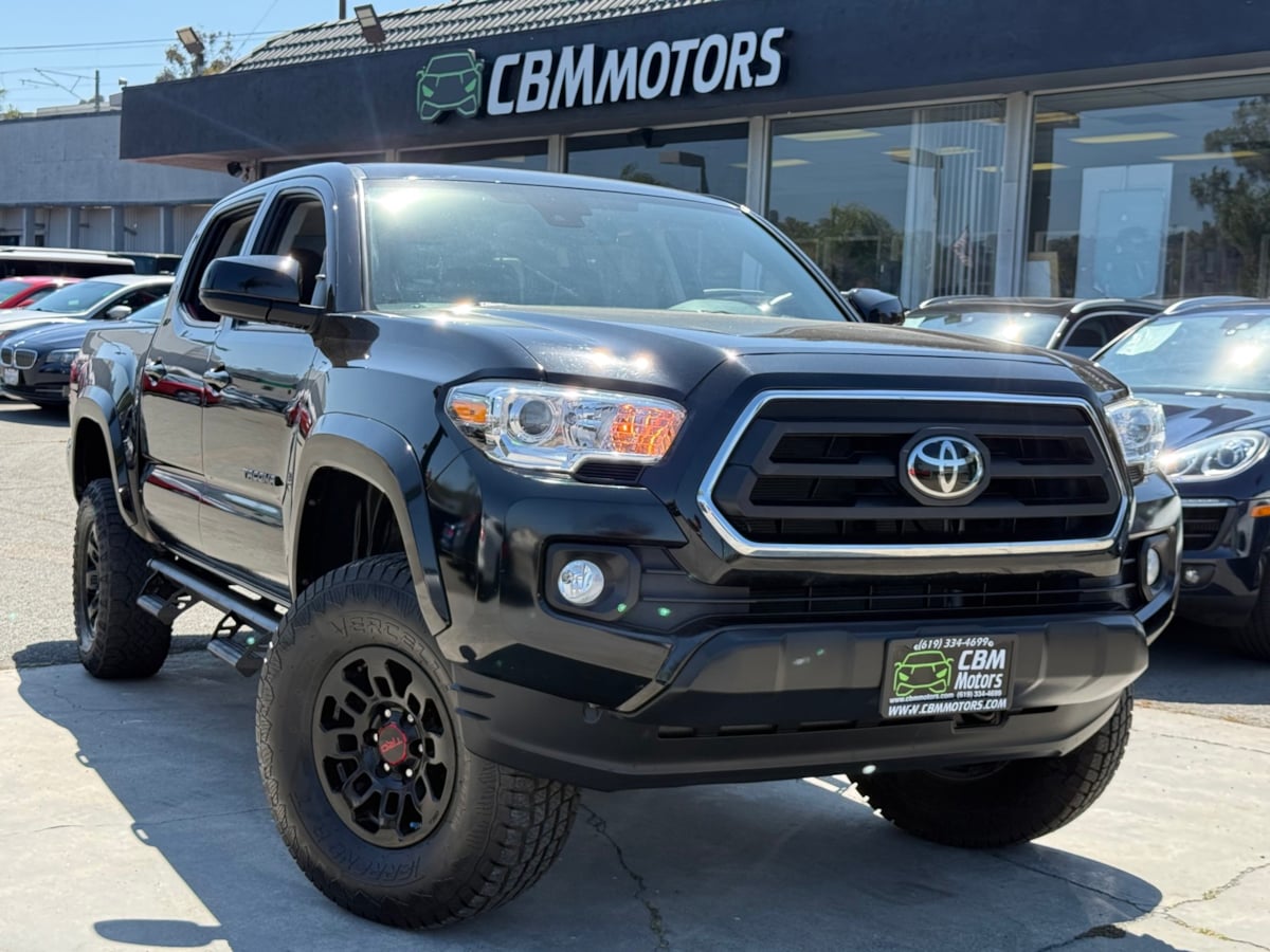 2021 Toyota Tacoma SR5 photo 2