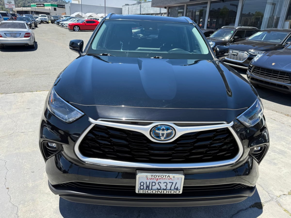 2021 Toyota Highlander Hybrid XLE photo 4