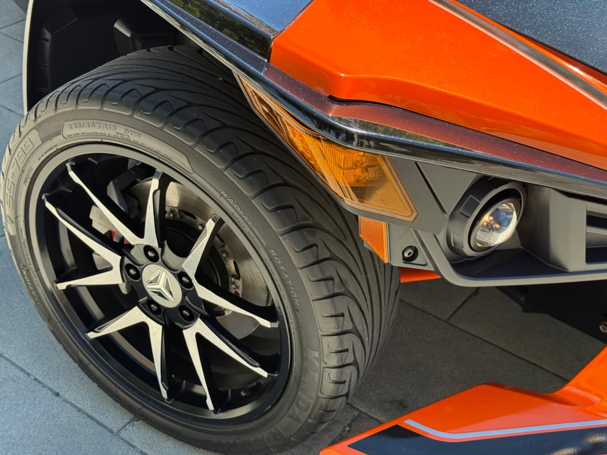 2017 Slingshot Slingshot Open Cab photo 3