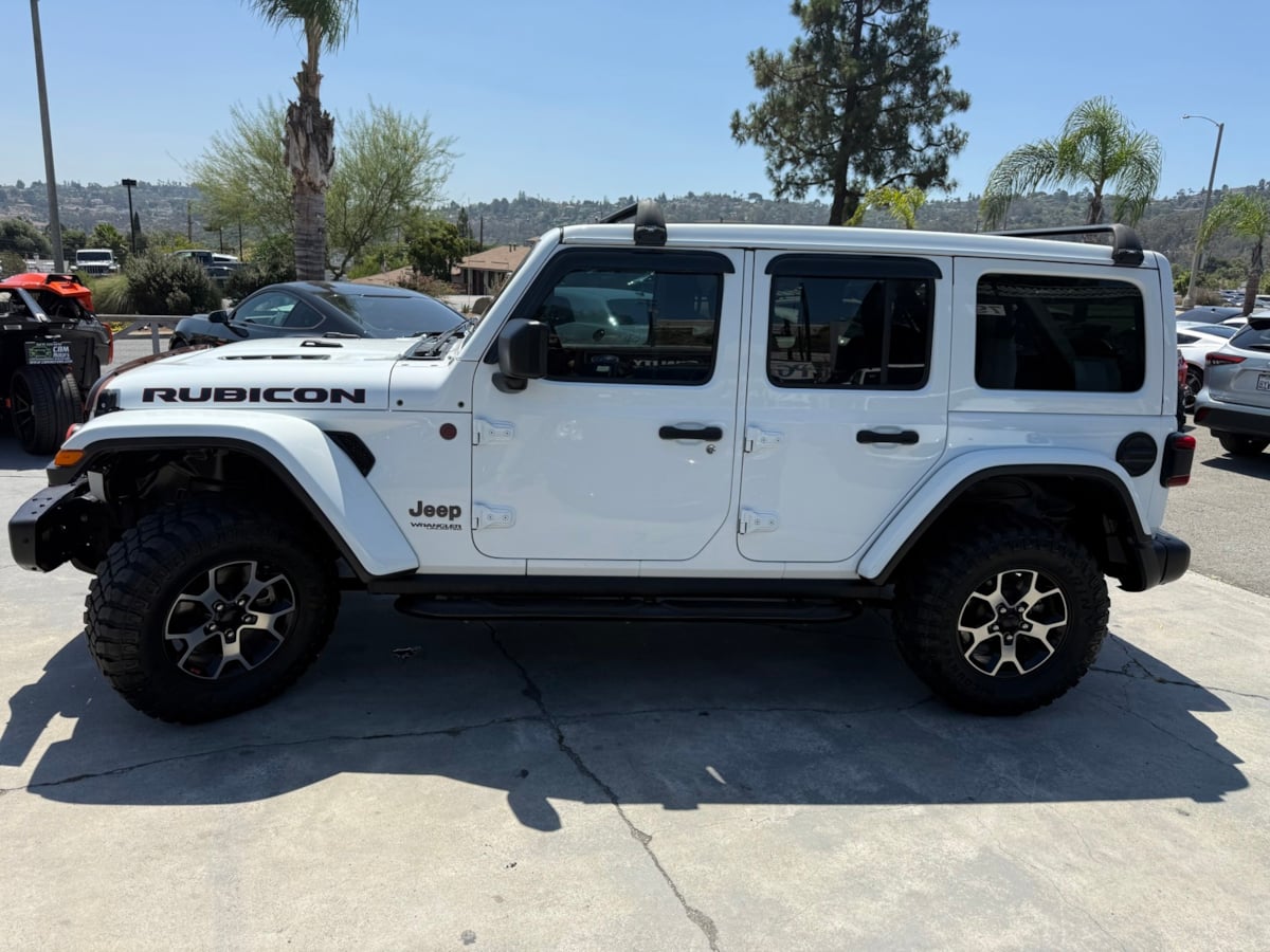 2019 Jeep Wrangler Unlimited Rubicon photo 2