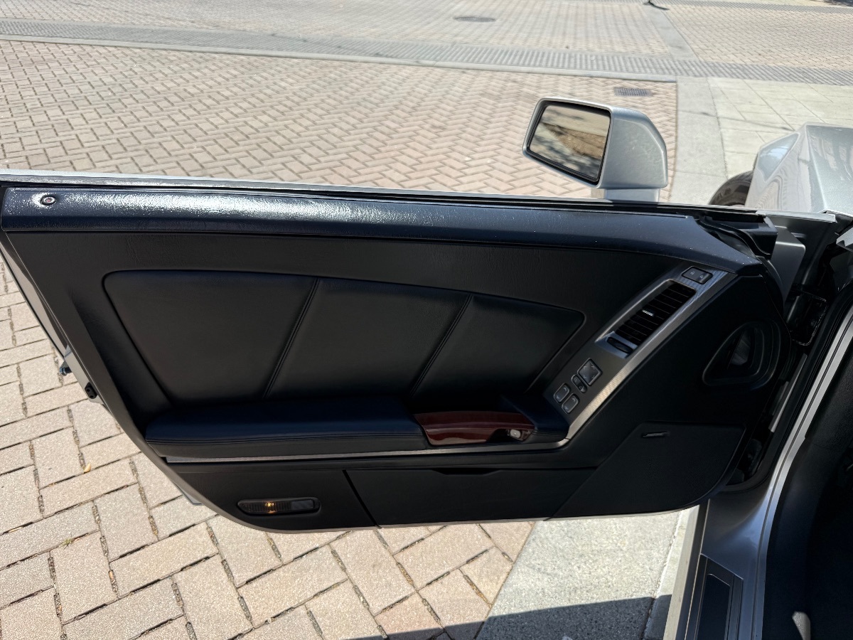 2008 Cadillac XLR Base - Photo 13