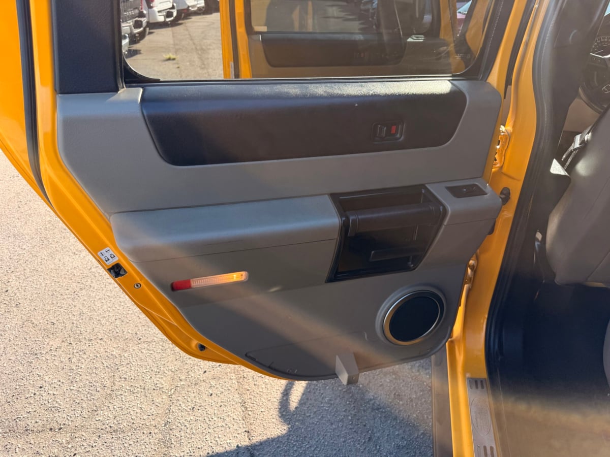 2005 Hummer H2 Base - Photo 14