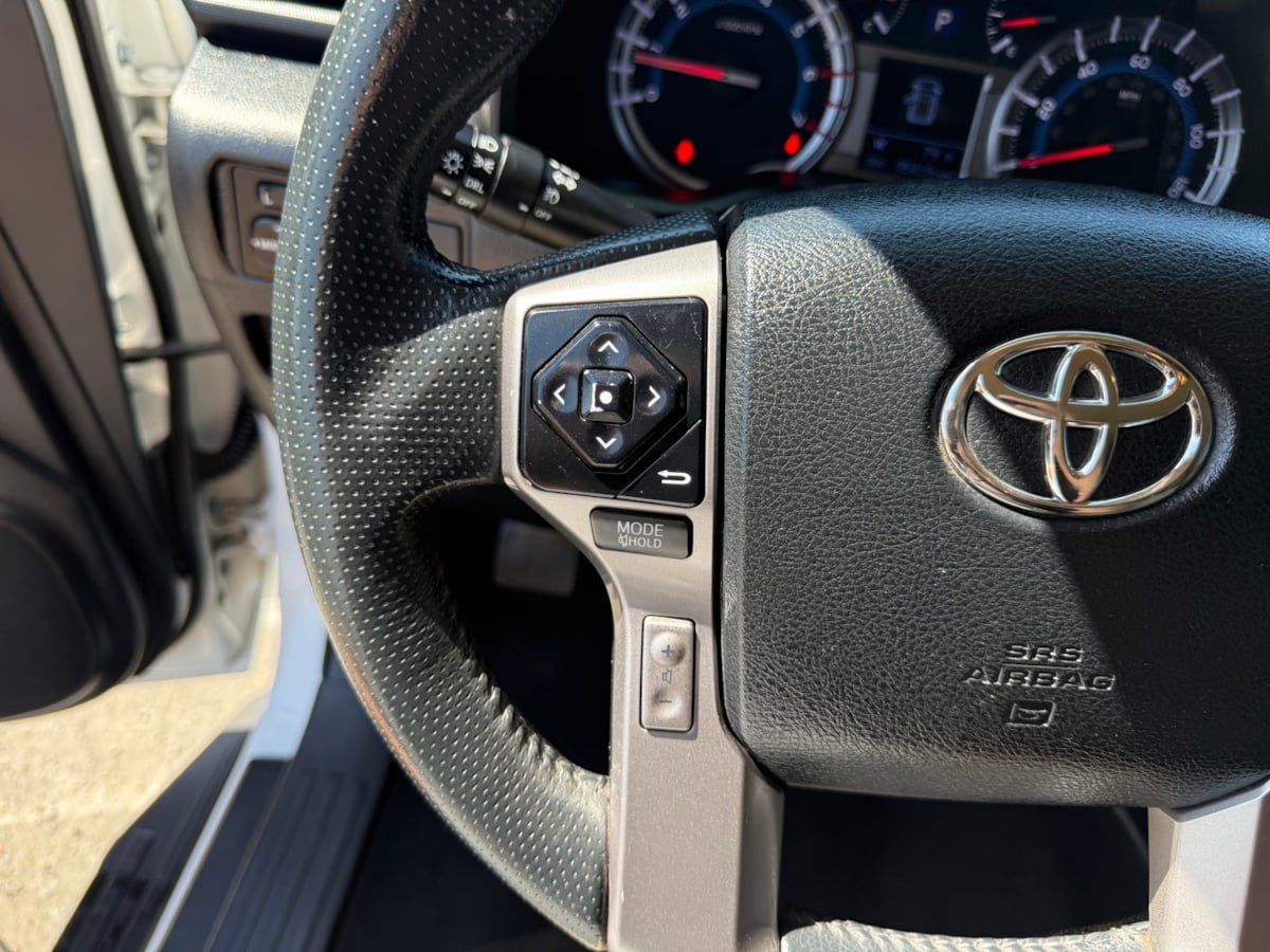 2019 Toyota 4Runner SR5 Premium photo 22