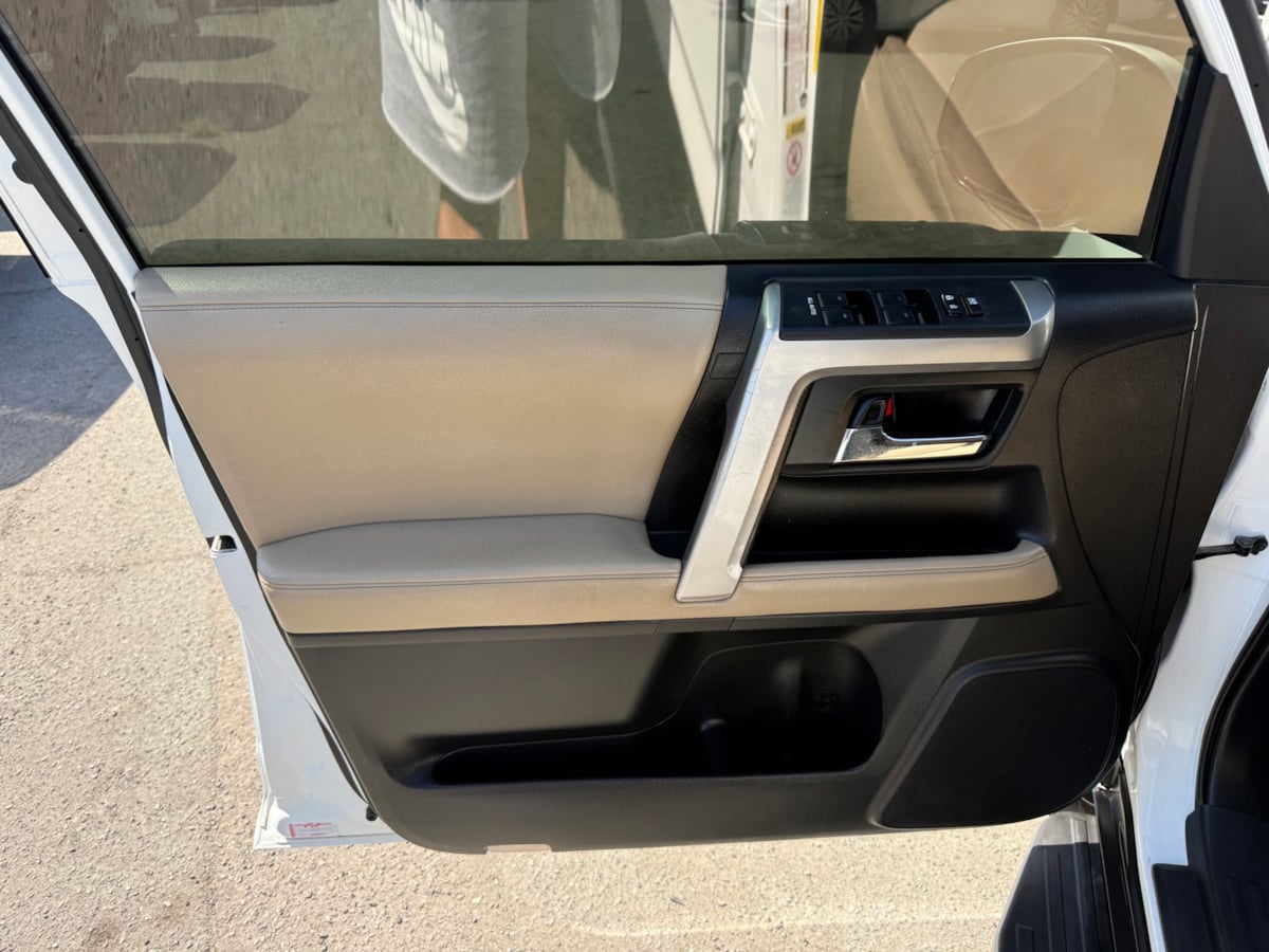 2019 Toyota 4Runner SR5 Premium photo 10