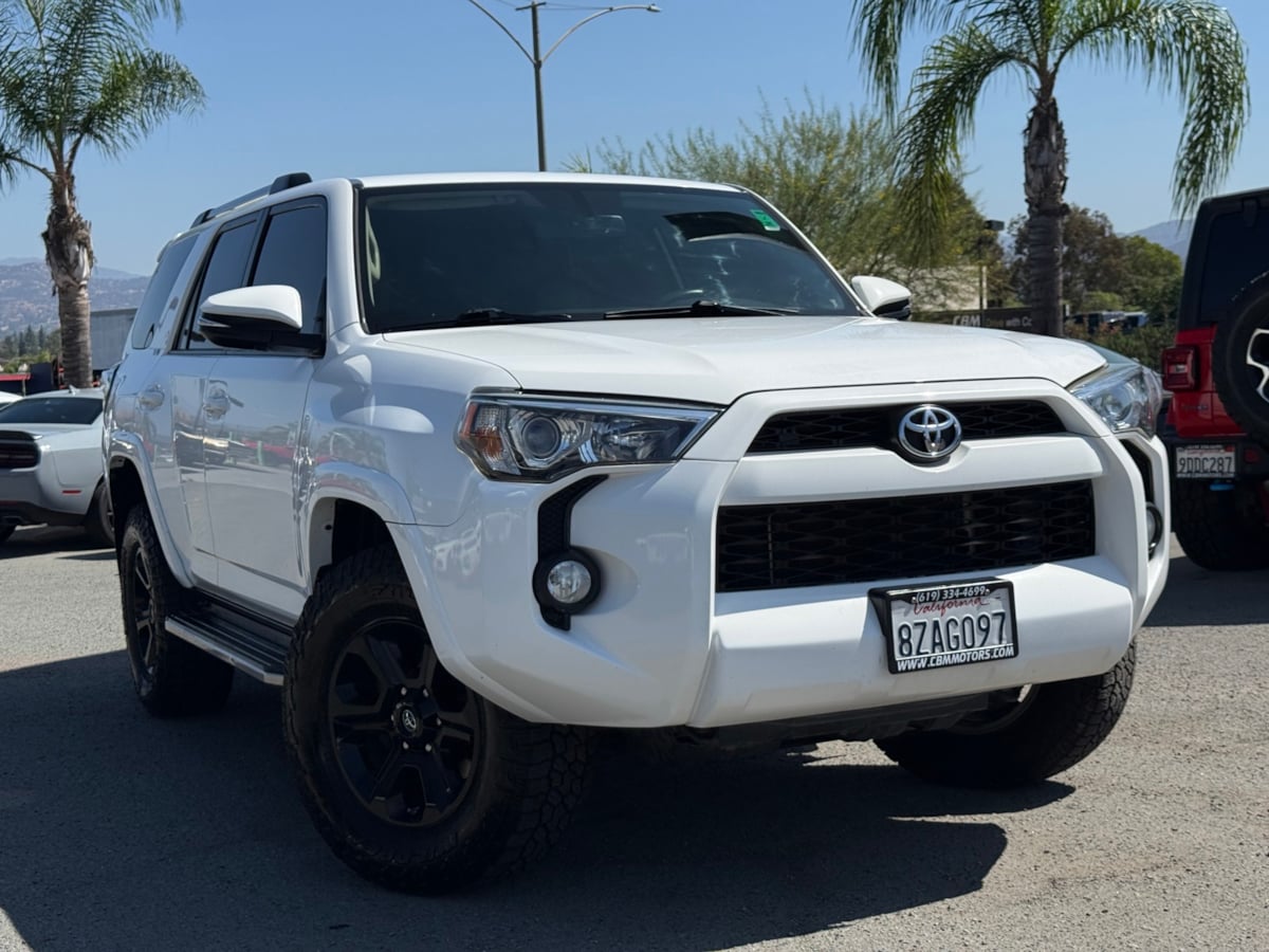 2019 Toyota 4Runner SR5 Premium photo 2
