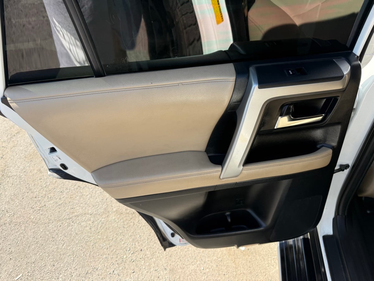 2019 Toyota 4Runner SR5 Premium photo 13