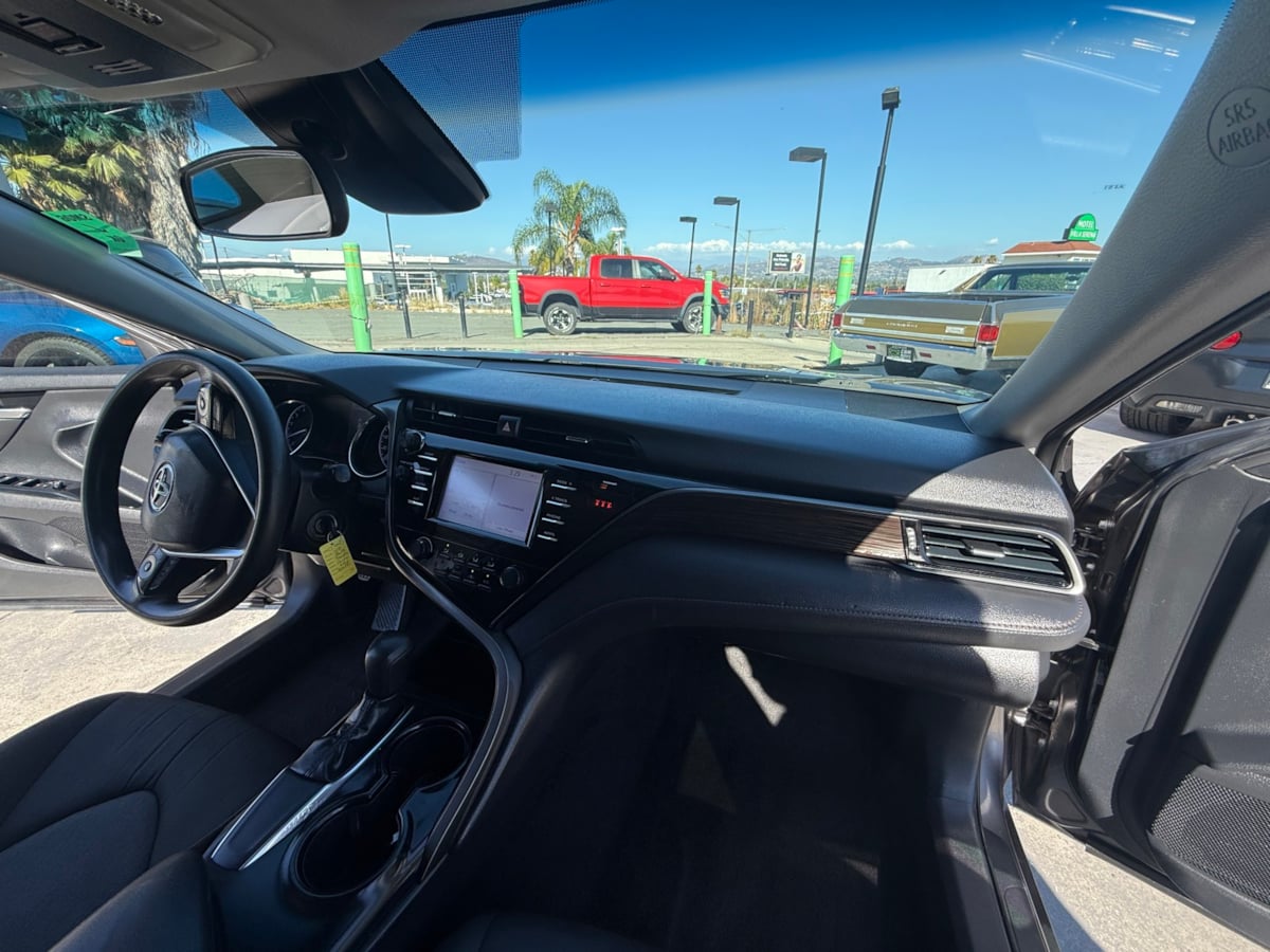 2019 Toyota Camry LE photo 15