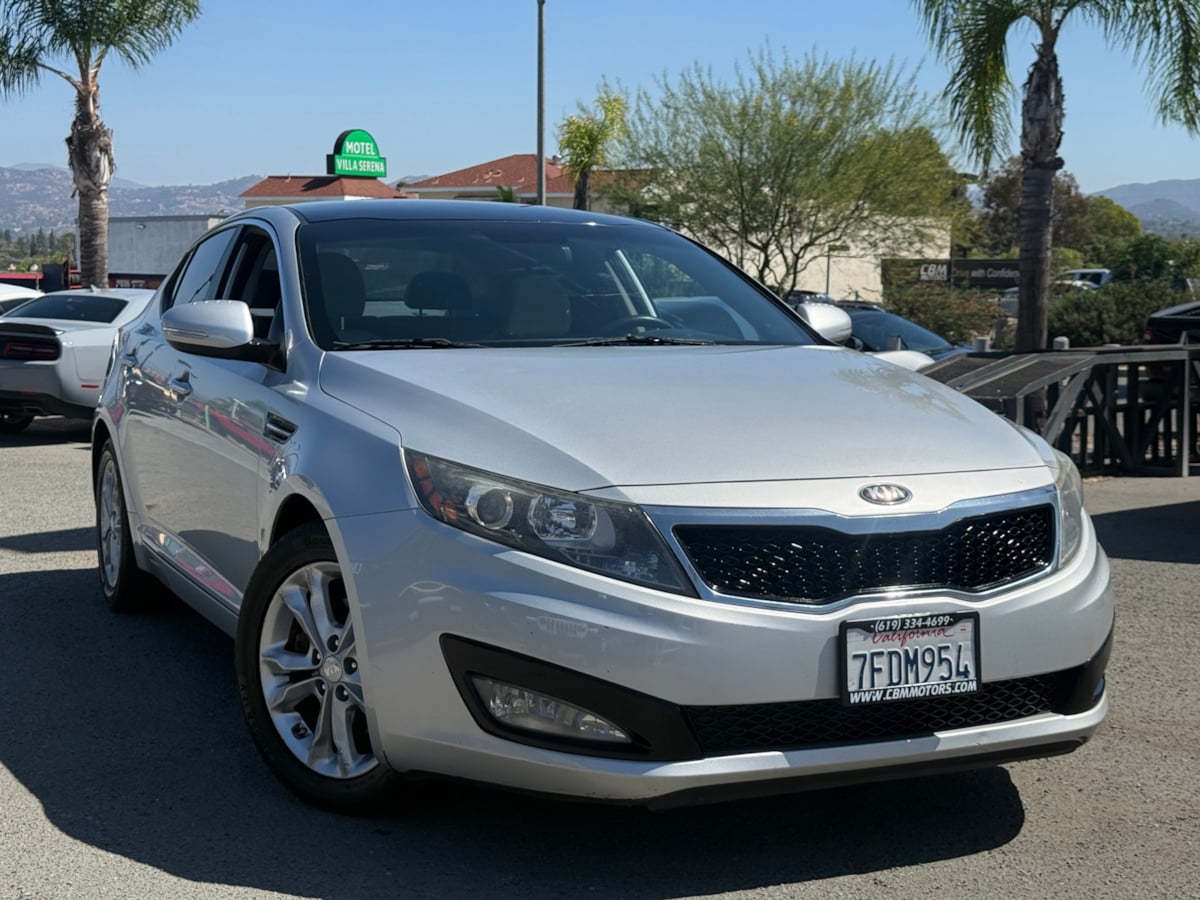2013 Kia Optima LX photo 2