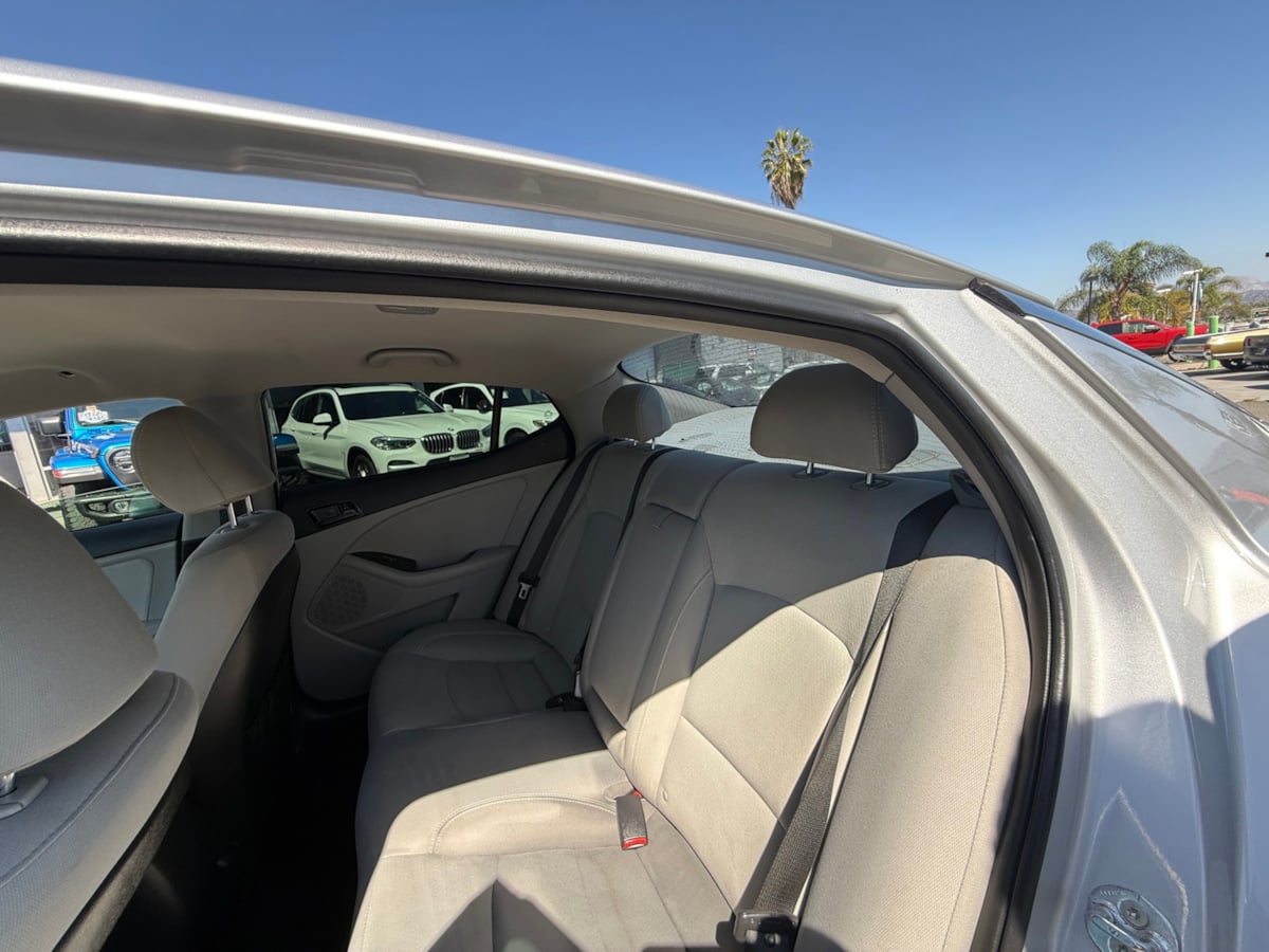 2013 Kia Optima LX photo 11