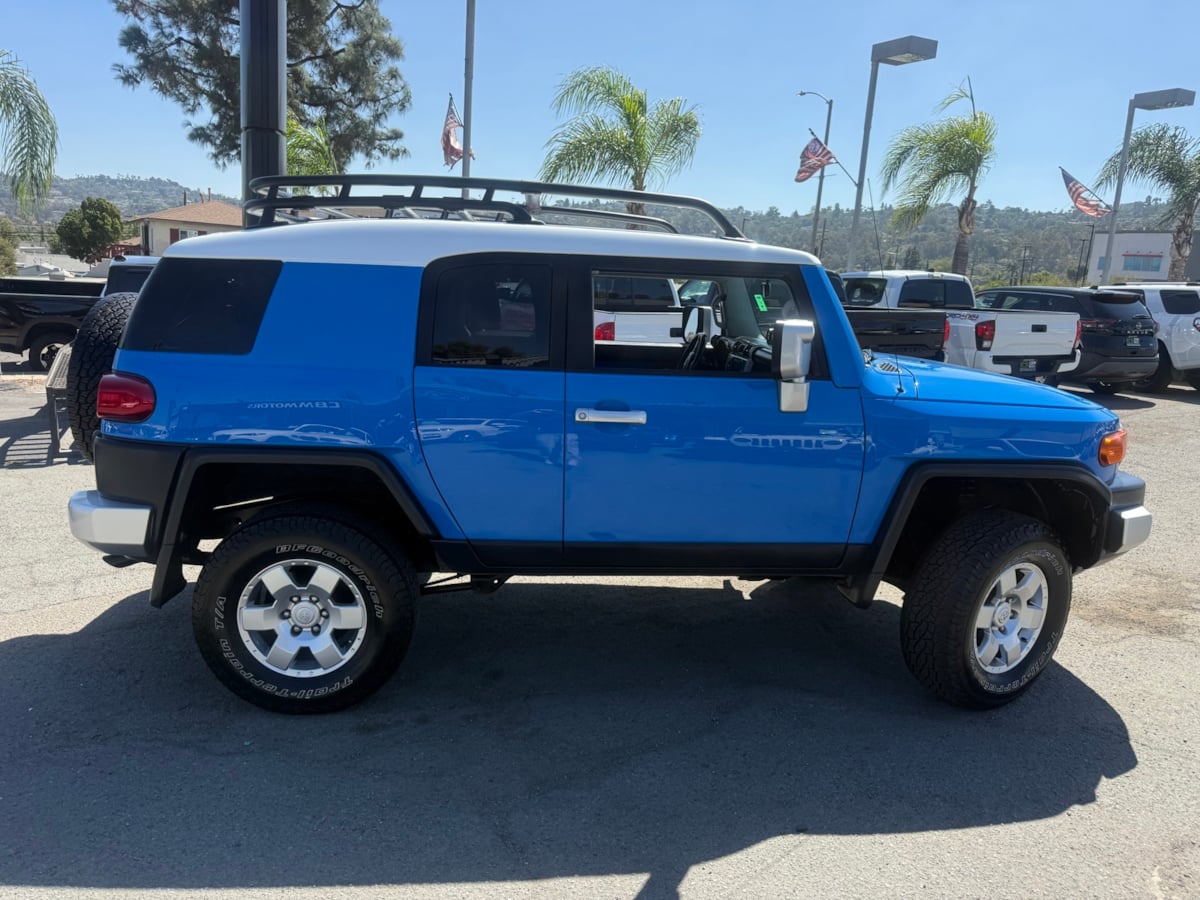 2007 Toyota FJ Cruiser Base photo 10