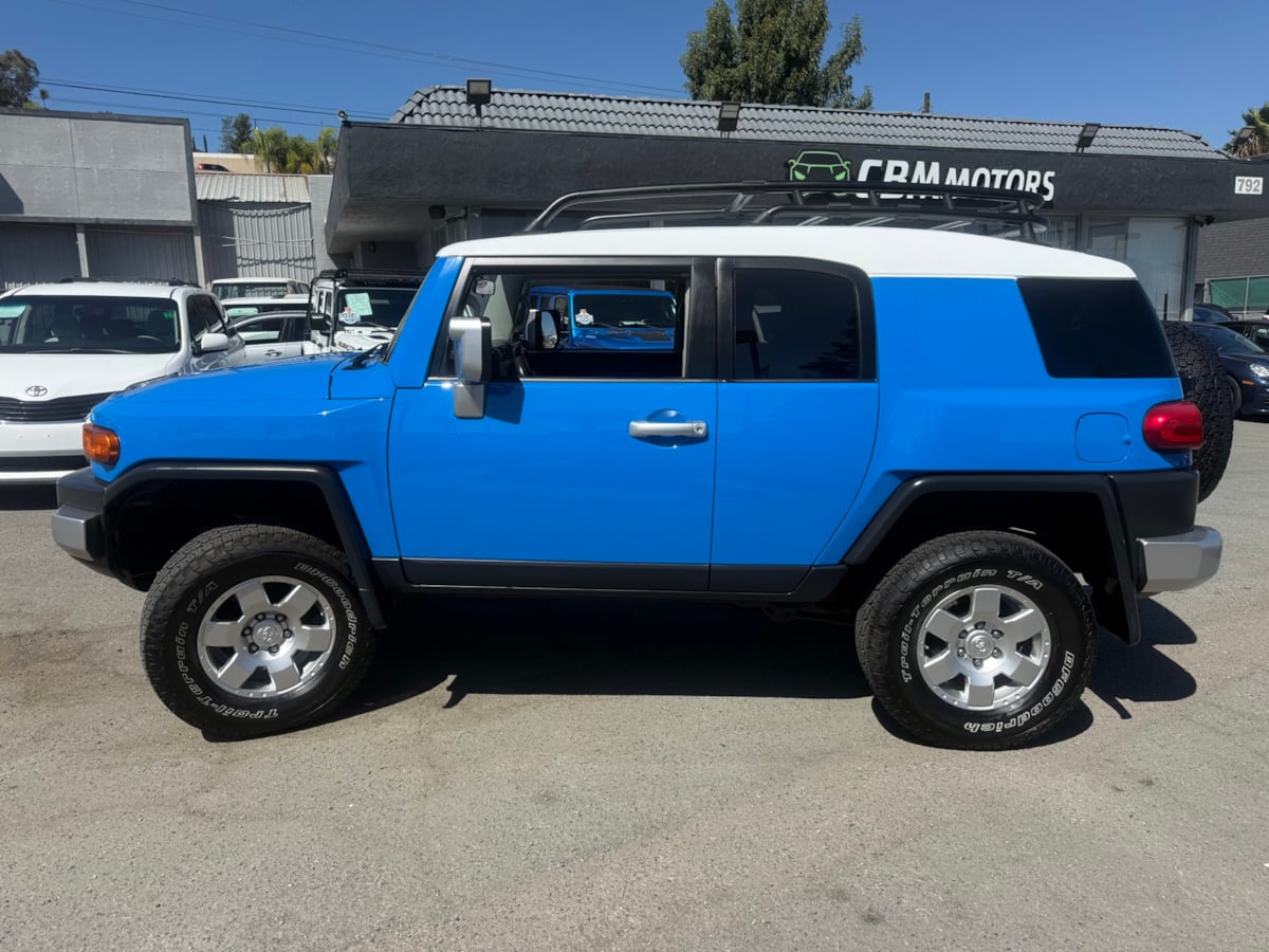 2007 Toyota FJ Cruiser Base photo 6