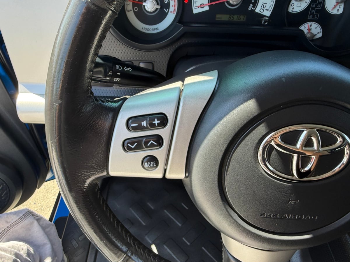 2007 Toyota FJ Cruiser Base photo 22
