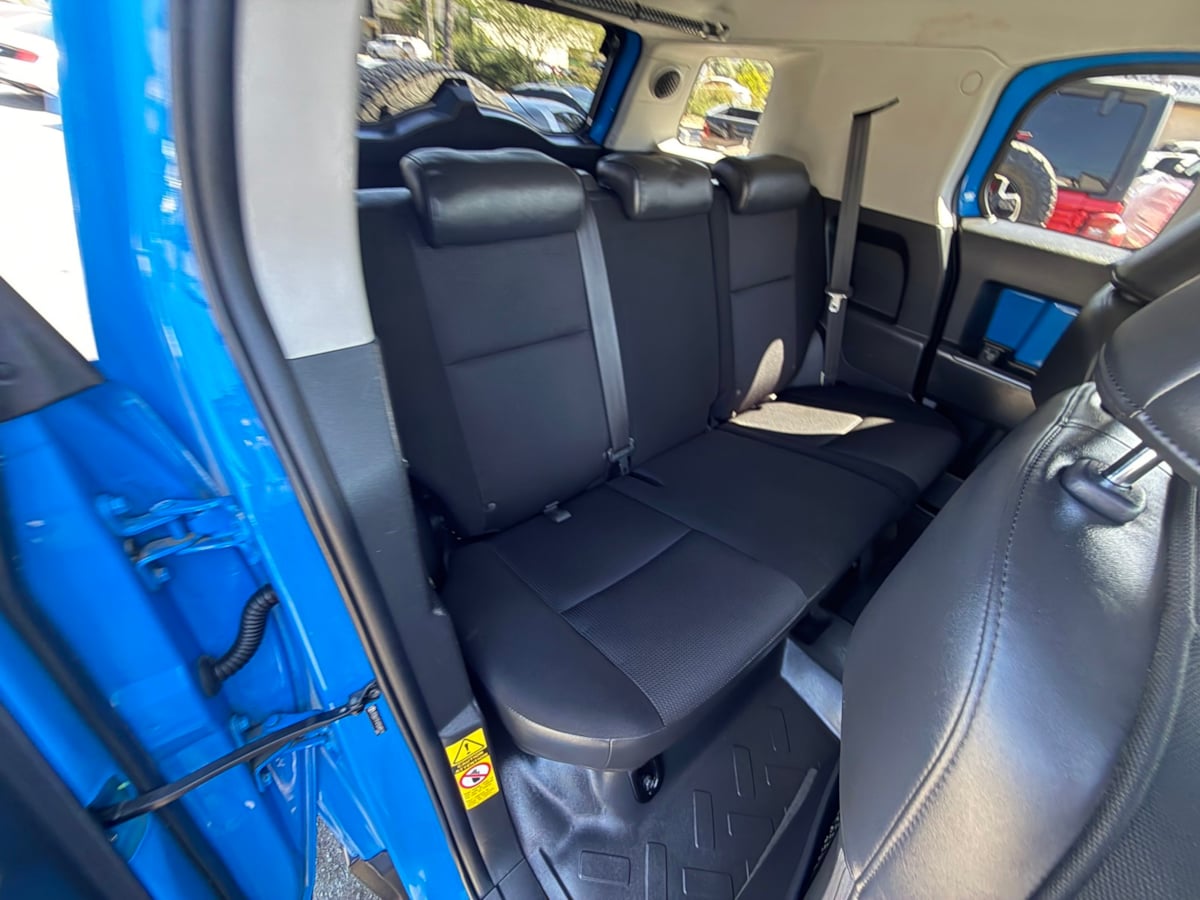 2007 Toyota FJ Cruiser Base photo 19