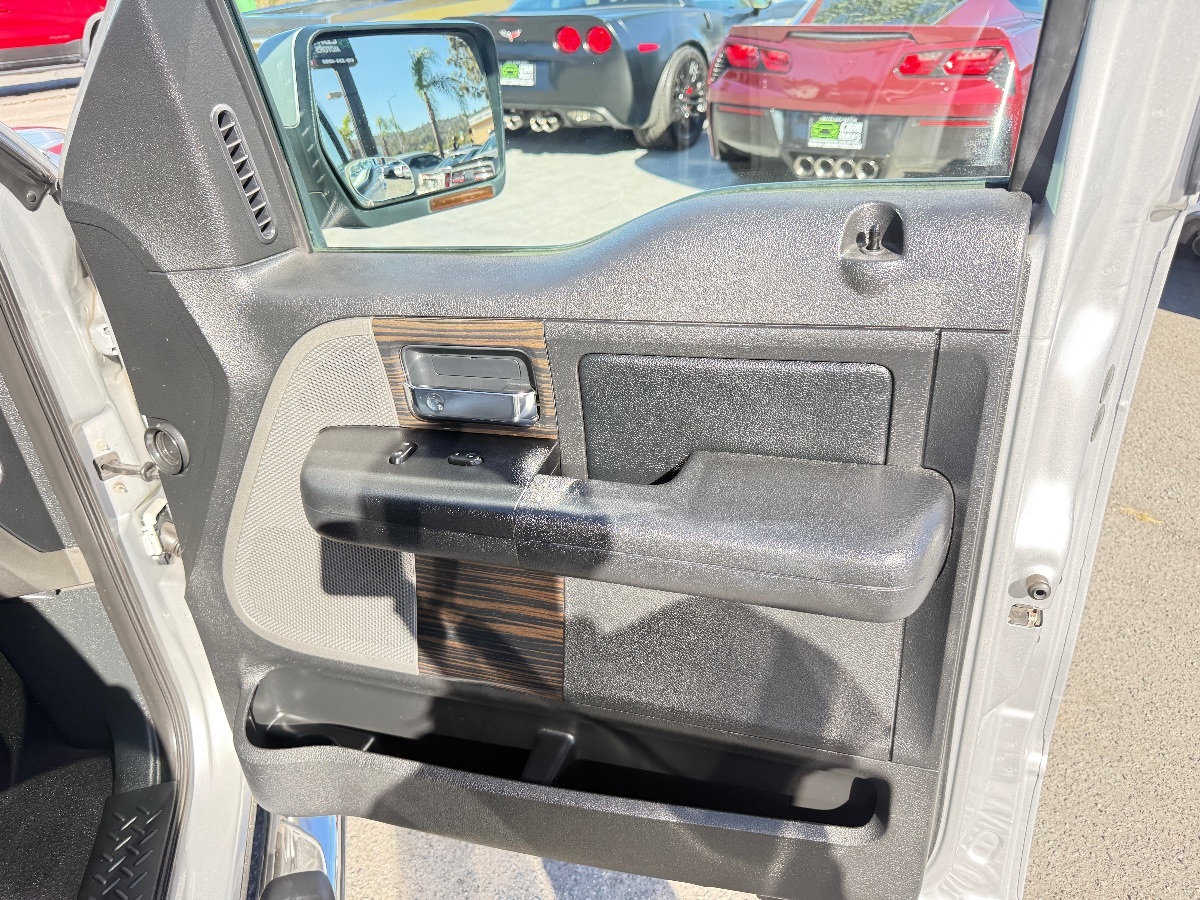 2008 Lincoln Mark LT photo 15