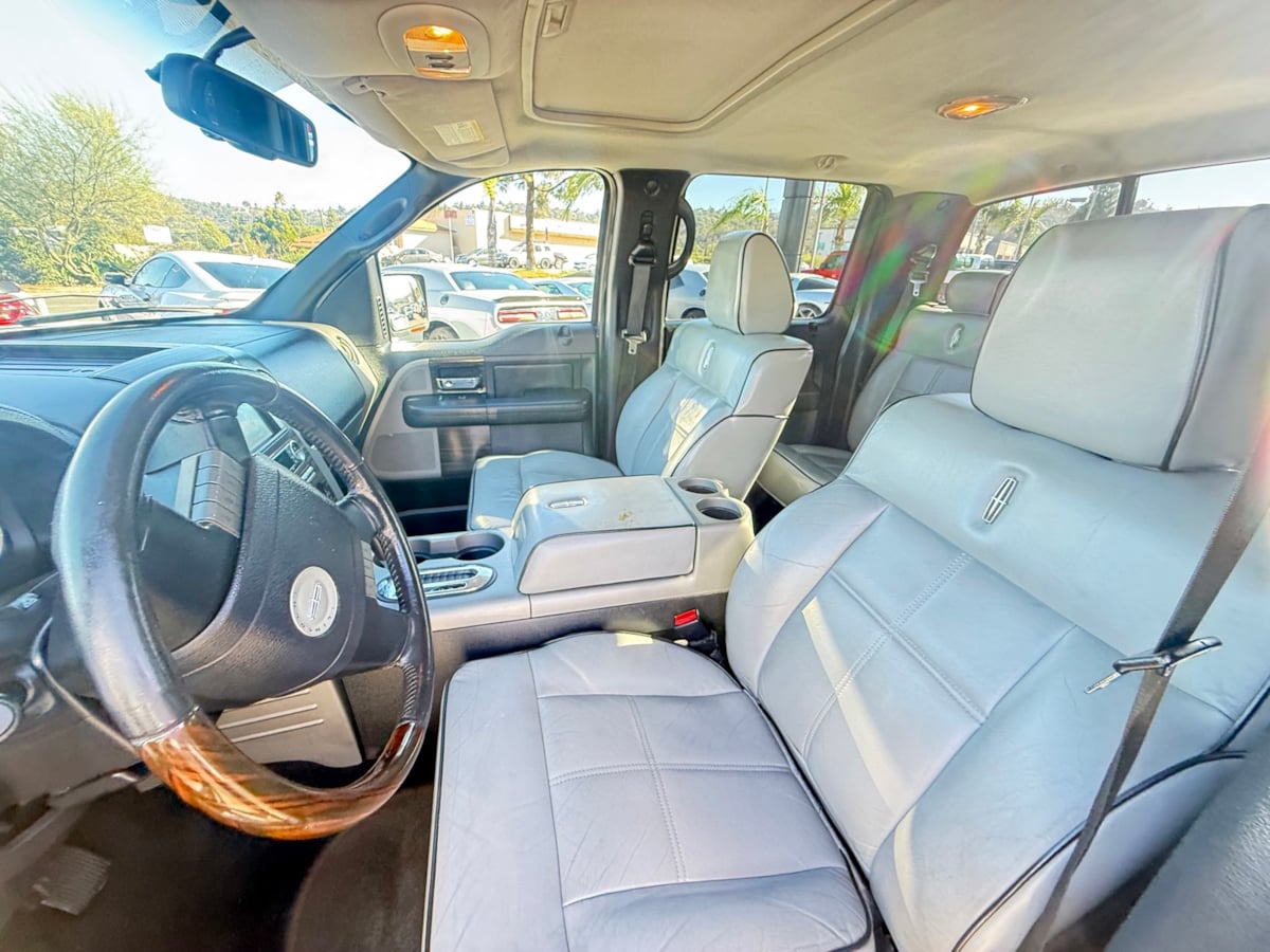 2008 Lincoln Mark LT Base - Photo 11