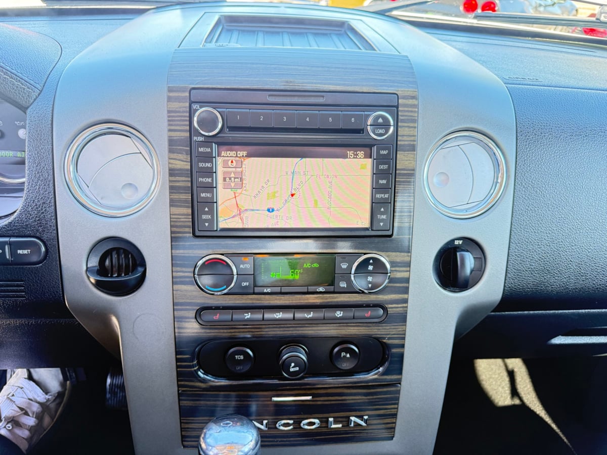 2008 Lincoln Mark LT Base - Photo 22