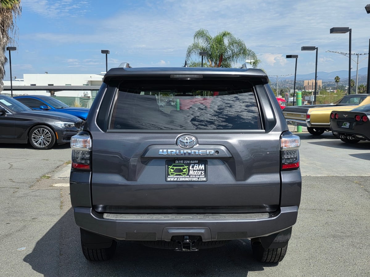 2018 Toyota 4Runner SR5 Premium photo 4