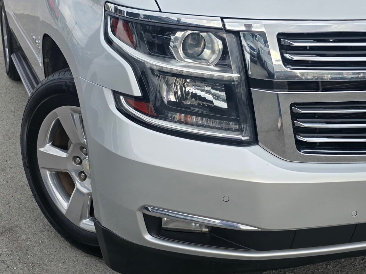 2018 Chevrolet Tahoe Premier photo 3