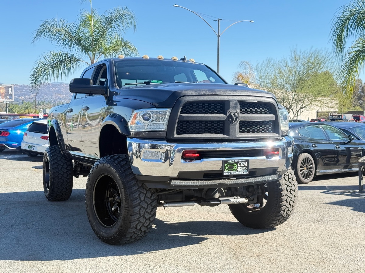 2014 Ram 2500 Laramie photo 2