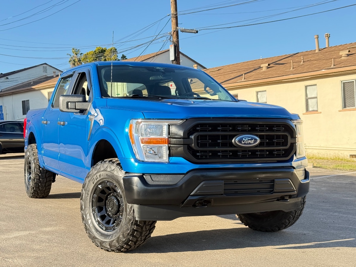 2021 Ford F-150 XL photo 2