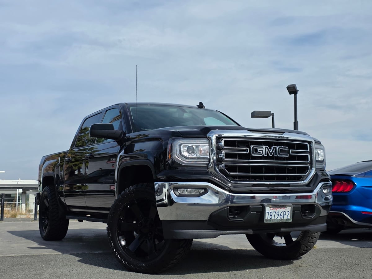 2018 Gmc Sierra 1500 SLE photo 2